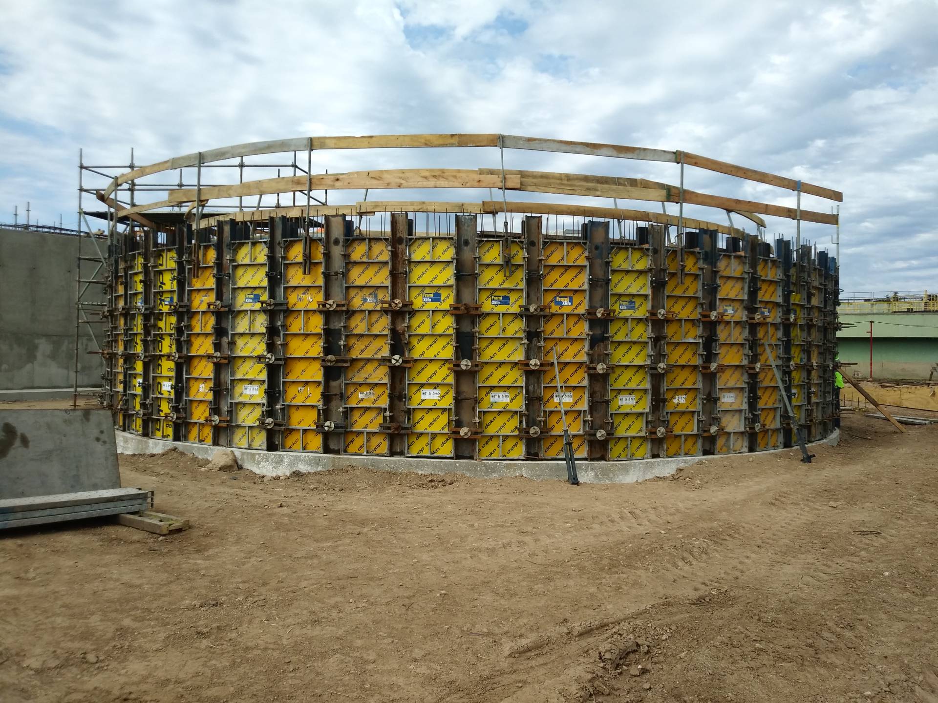 Planta de Tratamiento - Tanque Sedimentador / Tanque Espesador.